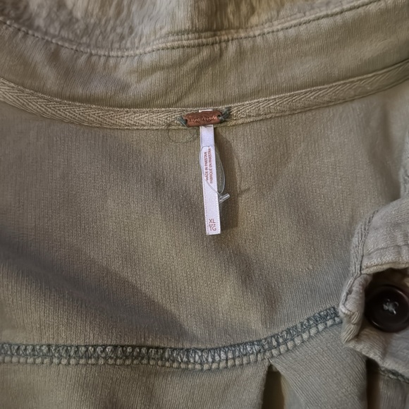 Free People Shacket - Picture 2 of 2